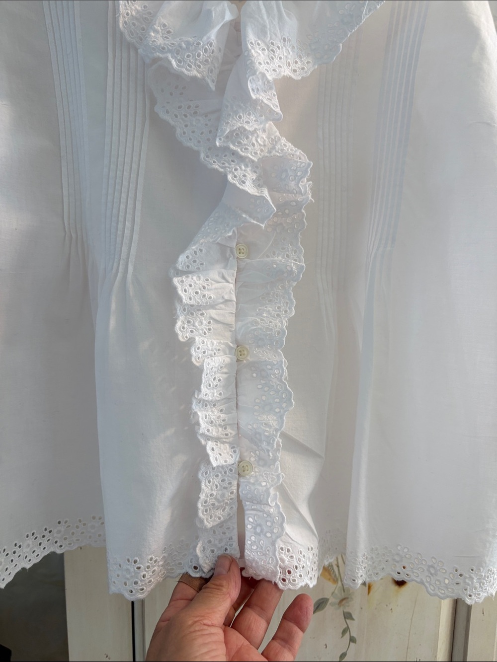 Ann Taylor Weekend 100% Cotton White Eyelet Ruffle Front Blouse - Picture 6 of 11
